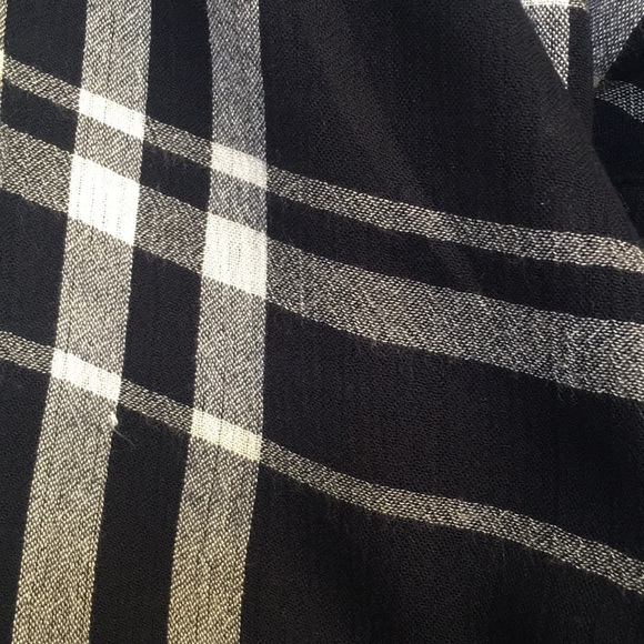 Lucky Brand Soft Cool Woven Lagan Look Shacket with Long Sleeves - Picture 11 of 16